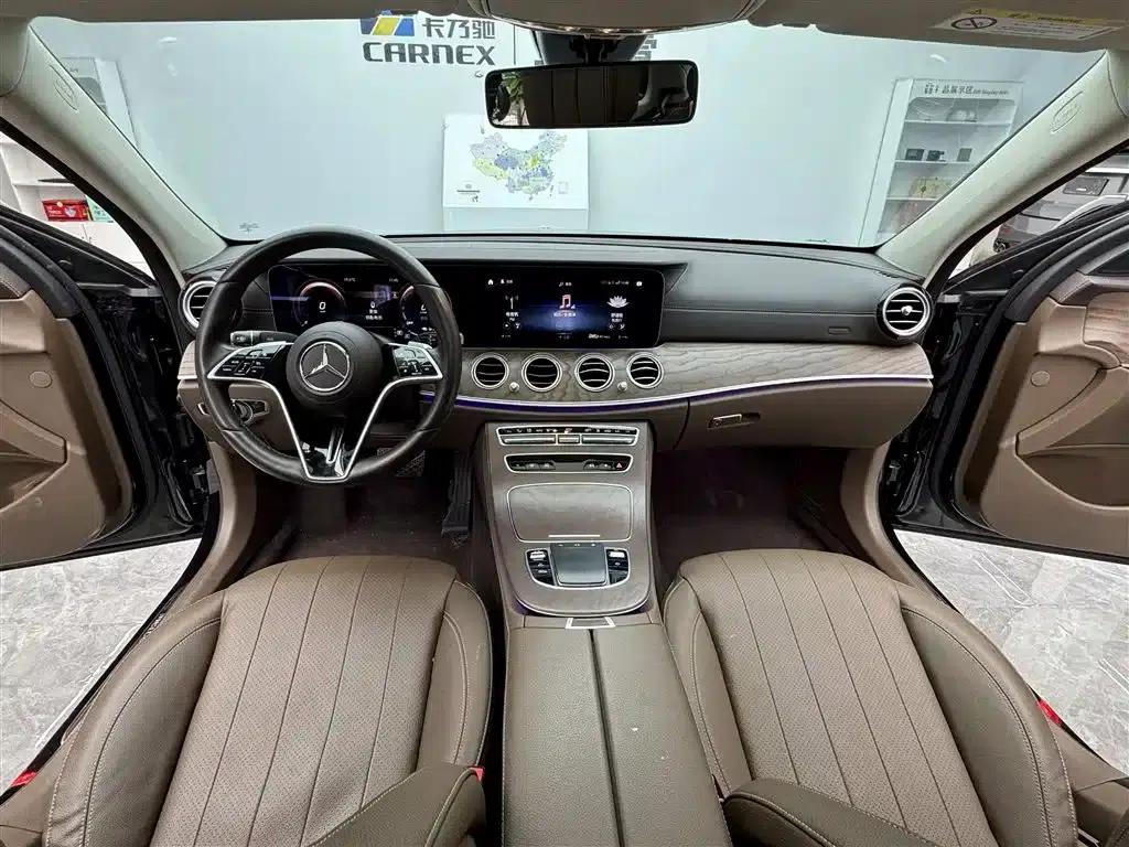 Mercedes-Benz E-Class PHEV 2022 E 350 e L Plug-in Hybrid Sedan — миниатюра 9