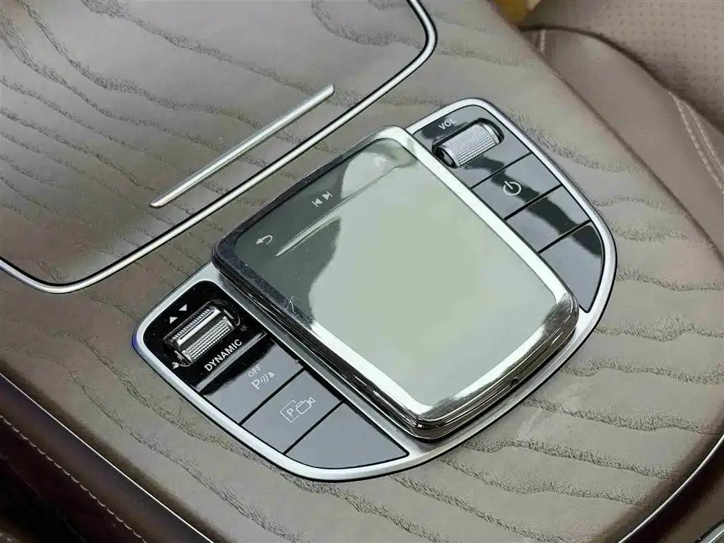 Mercedes-Benz E-Class PHEV 2022 E 350 e L Plug-in Hybrid Sedan — миниатюра 14
