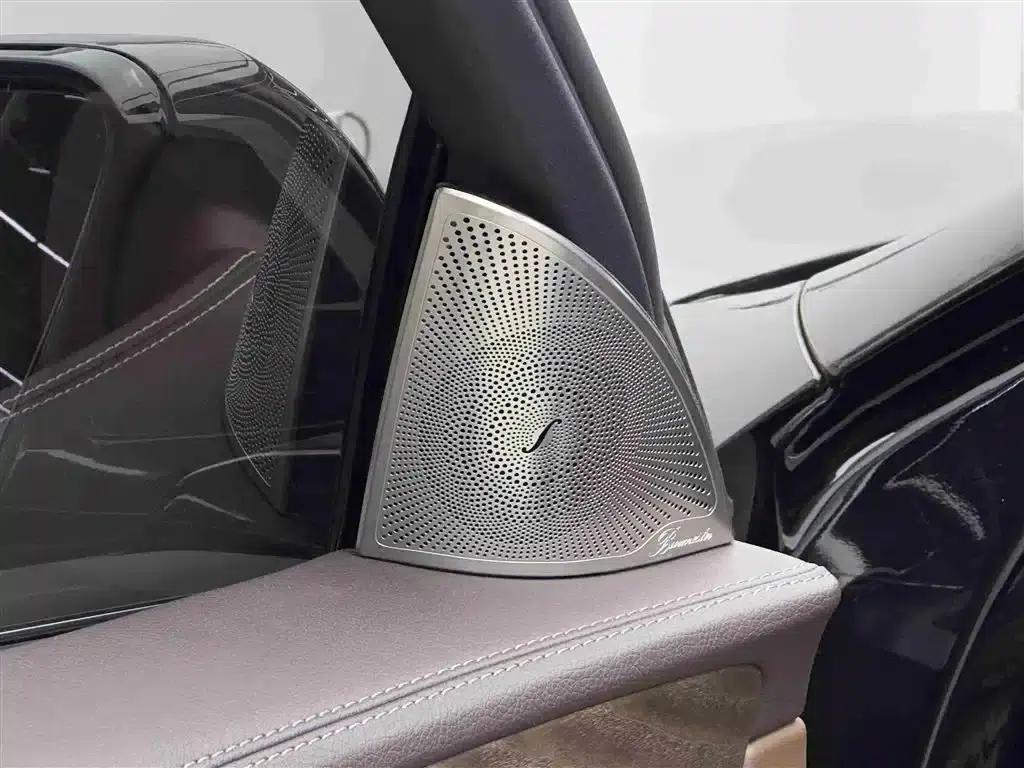 Mercedes-Benz E-Class PHEV 2022 E 350 e L Plug-in Hybrid Sedan — миниатюра 16