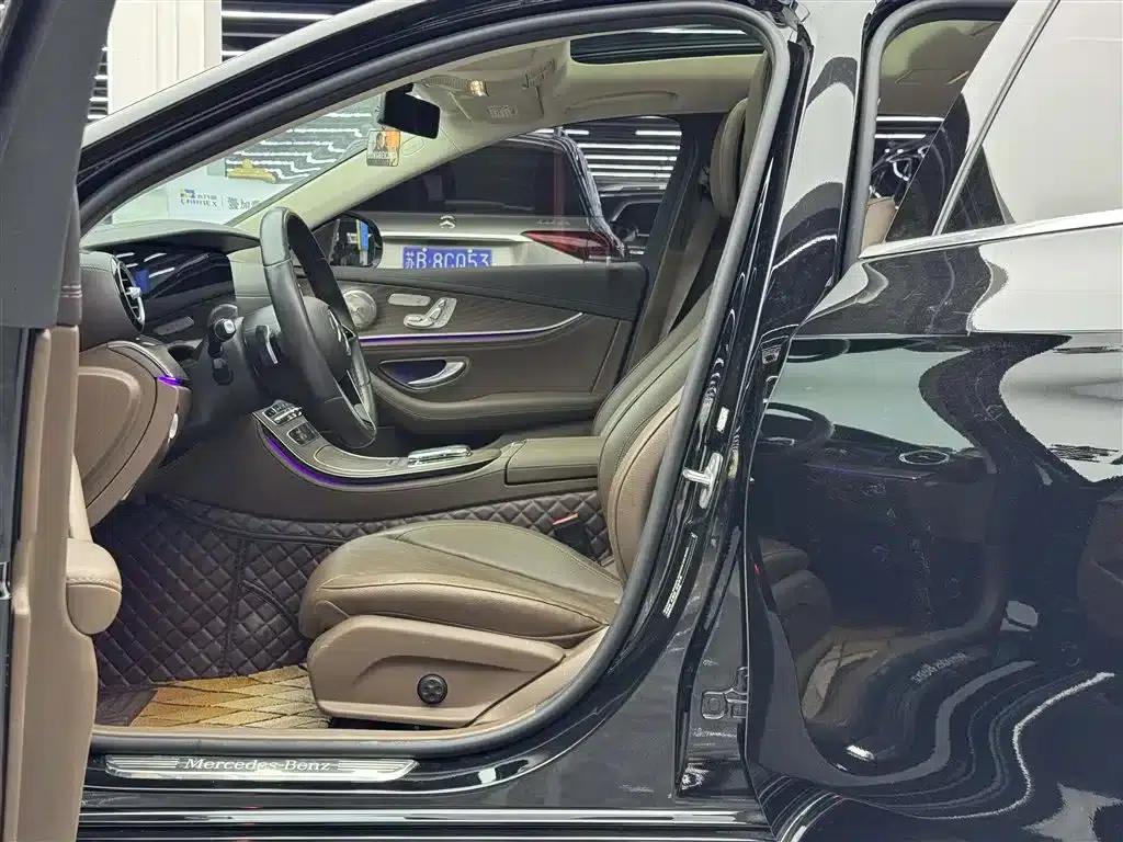 Mercedes-Benz E-Class PHEV 2022 E 350 e L Plug-in Hybrid Sedan — миниатюра 6