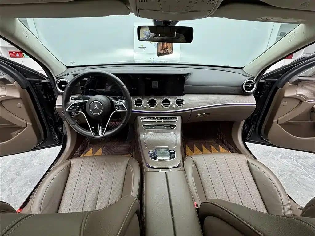 Mercedes-Benz E-Class PHEV 2022 E 350 e L Plug-in Hybrid Sedan — миниатюра 9
