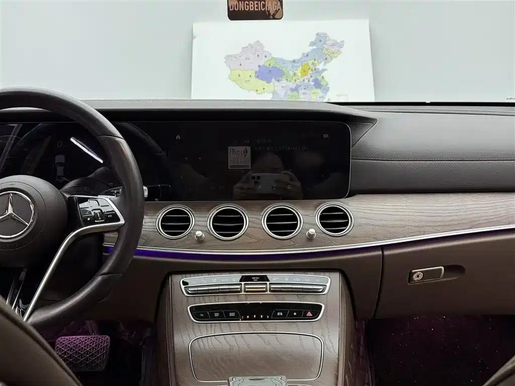 Mercedes-Benz E-Class PHEV 2022 E 350 e L Plug-in Hybrid Sedan — миниатюра 10