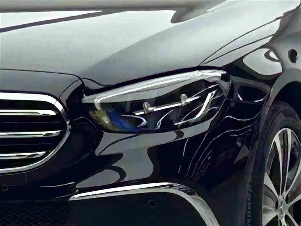 Mercedes-Benz E-Class PHEV 2022 E 350 e L Plug-in Hybrid Sedan — миниатюра 3