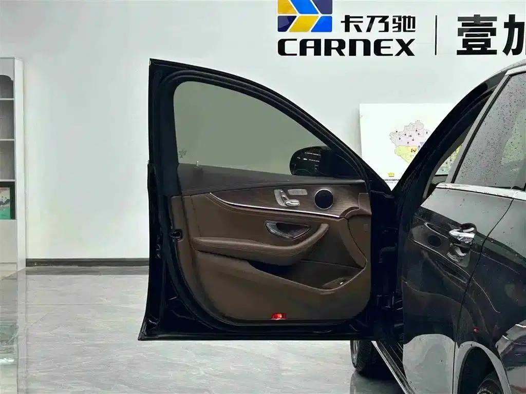 Mercedes-Benz E-Class PHEV 2022 E 350 e L Plug-in Hybrid Sedan — миниатюра 5