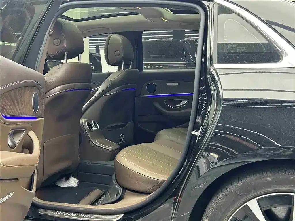 Mercedes-Benz E-Class PHEV 2022 E 350 e L Plug-in Hybrid Sedan — миниатюра 7