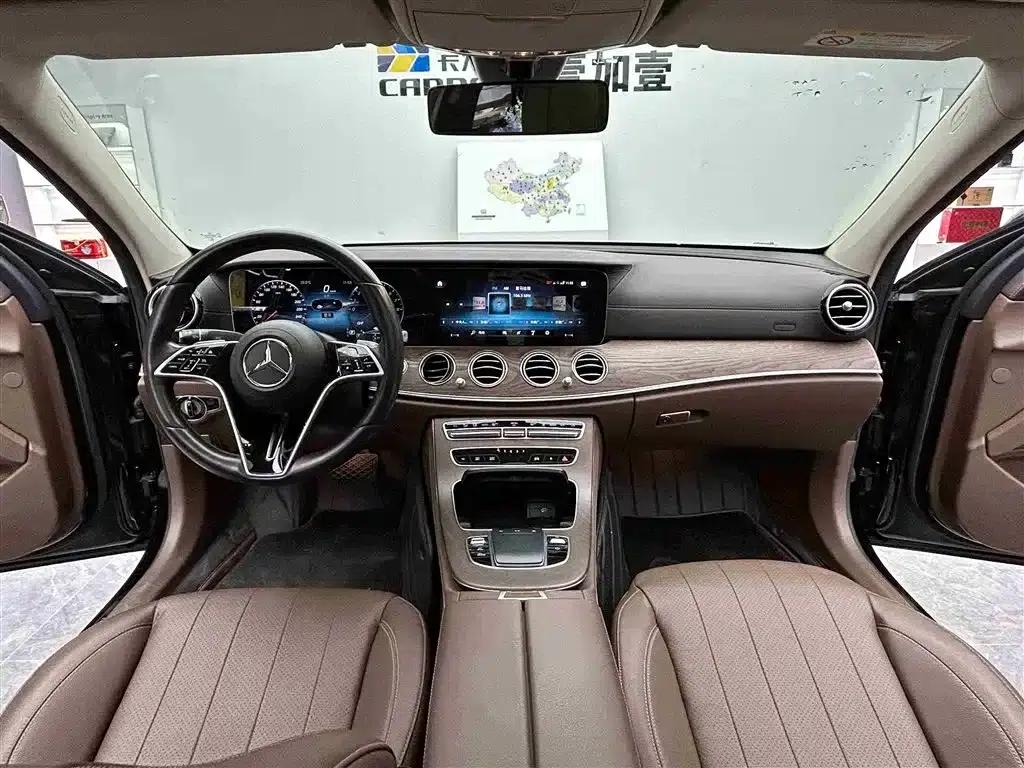 Mercedes-Benz E-Class PHEV 2022 E 350 e L Plug-in Hybrid Sedan — миниатюра 8