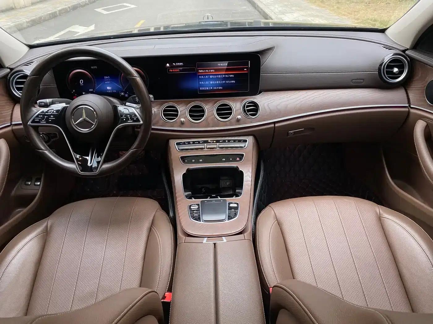 Mercedes-Benz E-Class PHEV 2022 Facelift E 350 e L Plug-in Hybrid Sedan — миниатюра 22