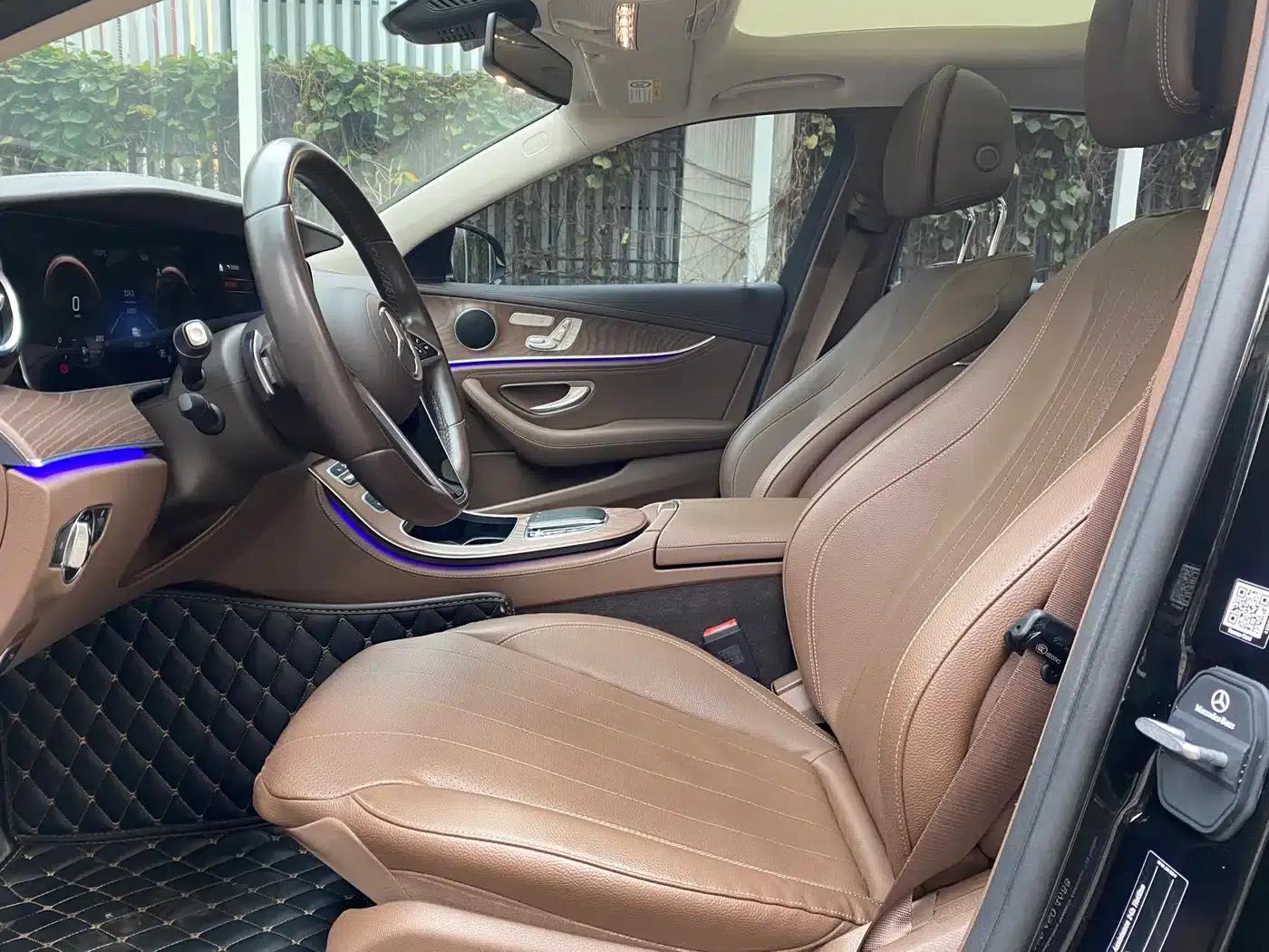 Mercedes-Benz E-Class PHEV 2022 Facelift E 350 e L Plug-in Hybrid Sedan — миниатюра 8