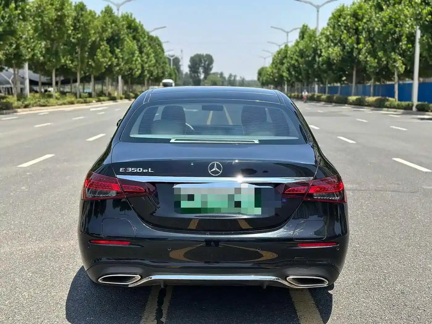 Mercedes-Benz E-Class PHEV 2023 E 350 e L Plug-in Hybrid Sports Sedan — миниатюра 9