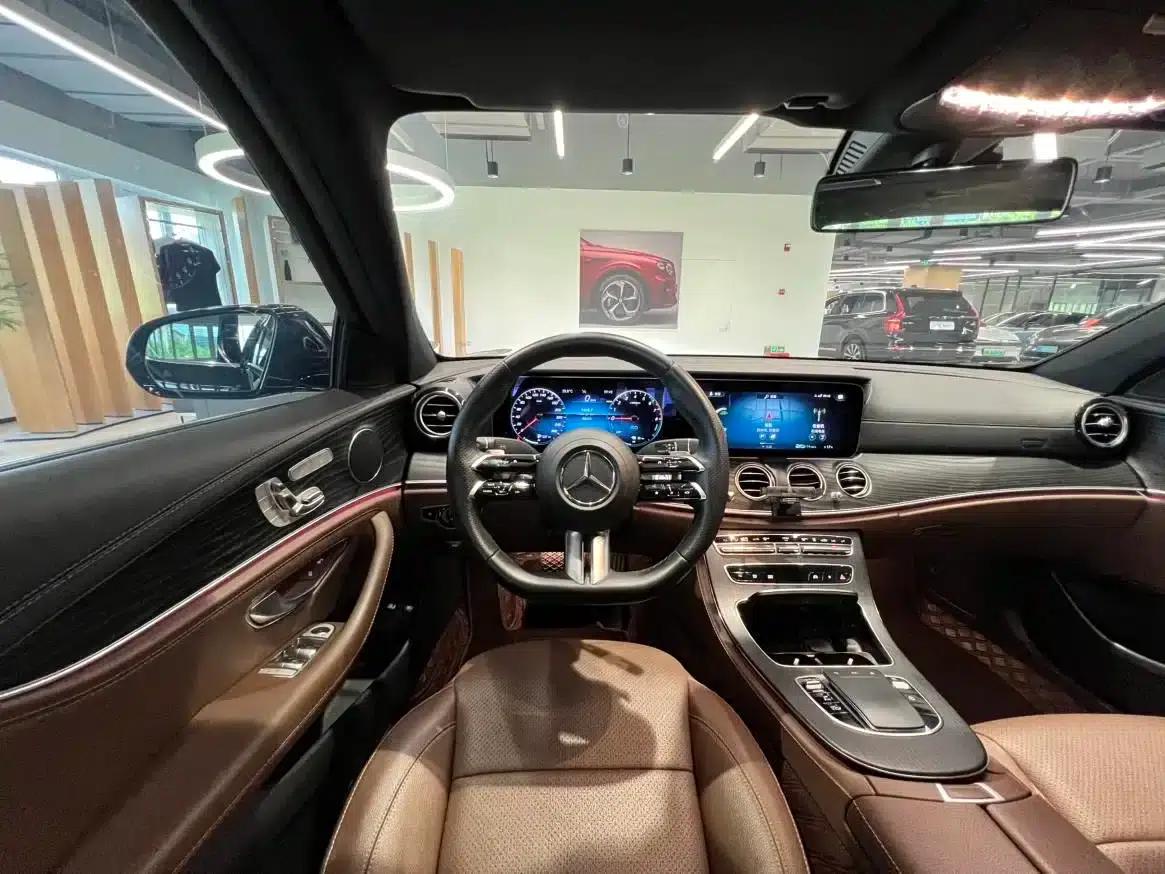 Mercedes-Benz E-Class PHEV 2023 E 350 e L Plug-in Hybrid Sports Sedan — миниатюра 13