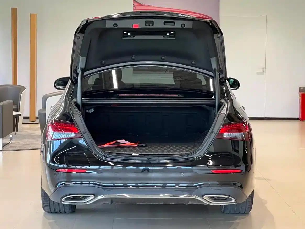 Mercedes-Benz E-Class PHEV 2023 E 350 e L Plug-in Hybrid Sports Sedan — миниатюра 16