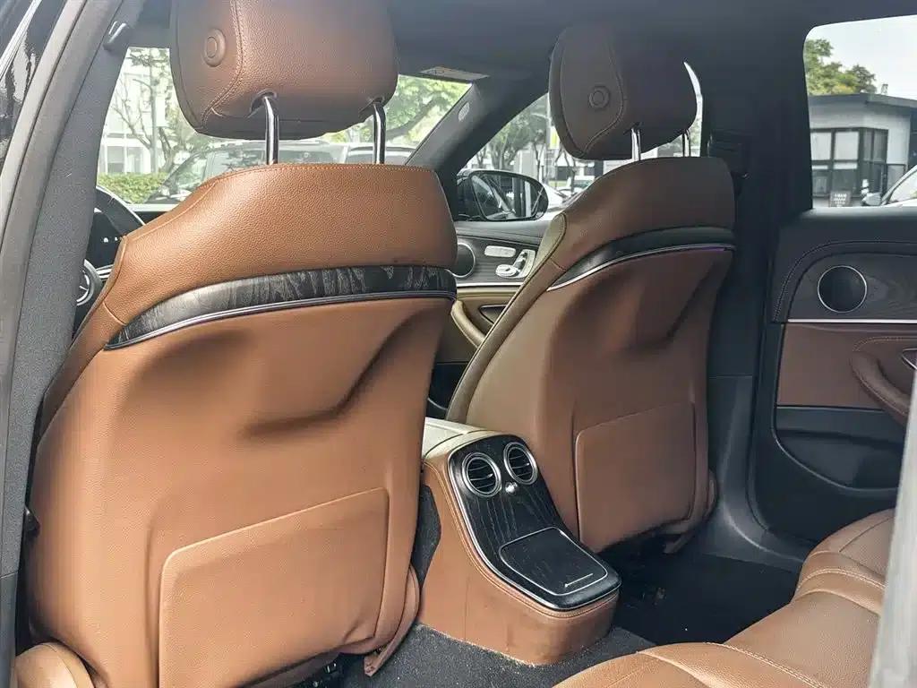 Mercedes-Benz E-Class PHEV 2023 E 350 e L Plug-in Hybrid Sports Sedan — миниатюра 8
