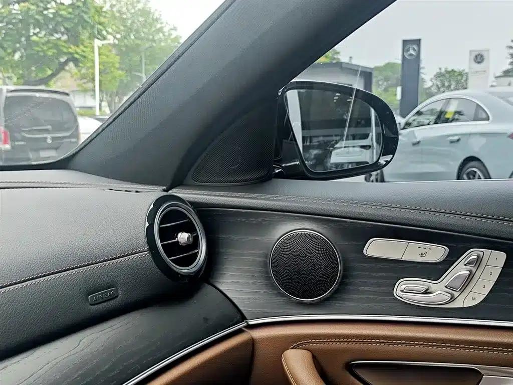 Mercedes-Benz E-Class PHEV 2023 E 350 e L Plug-in Hybrid Sports Sedan — миниатюра 10