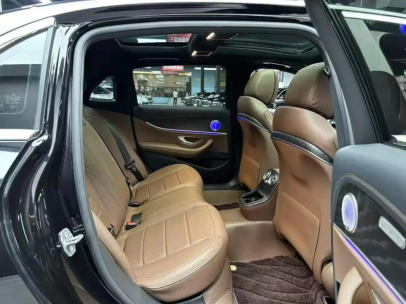 Mercedes-Benz E-Class PHEV 2023 E 350 e L Plug-in Hybrid Sports Sedan — миниатюра 6