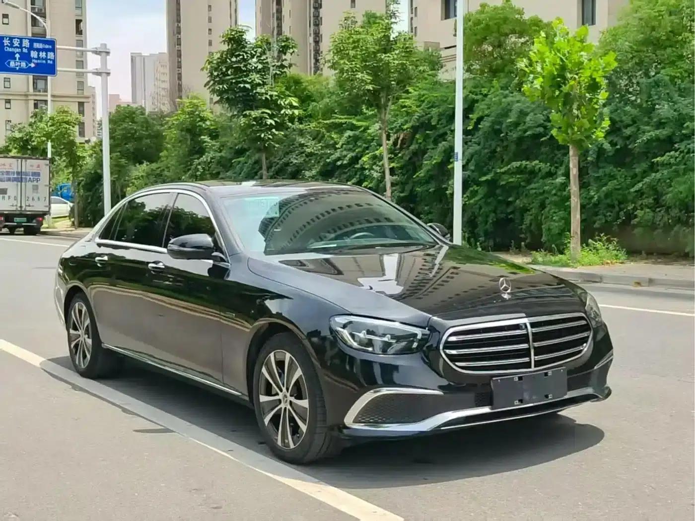 Mercedes-Benz E-Class PHEV 2021 E 350 e L Plug-in Hybrid Sedan — миниатюра 3