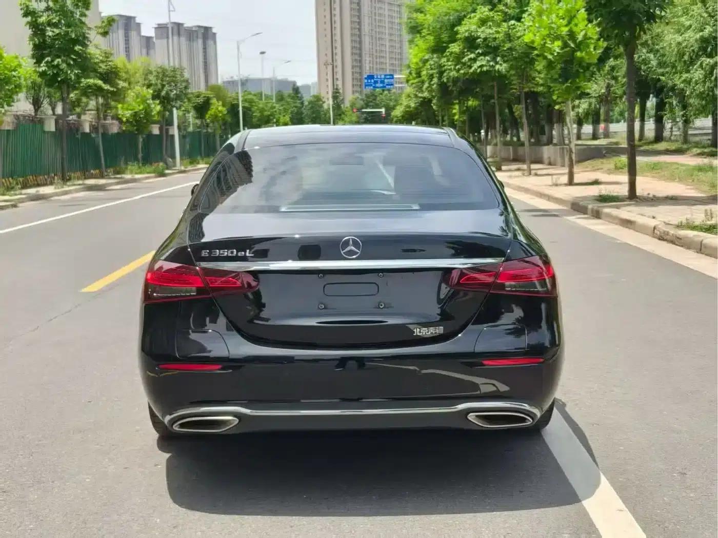 Mercedes-Benz E-Class PHEV 2021 E 350 e L Plug-in Hybrid Sedan — миниатюра 8