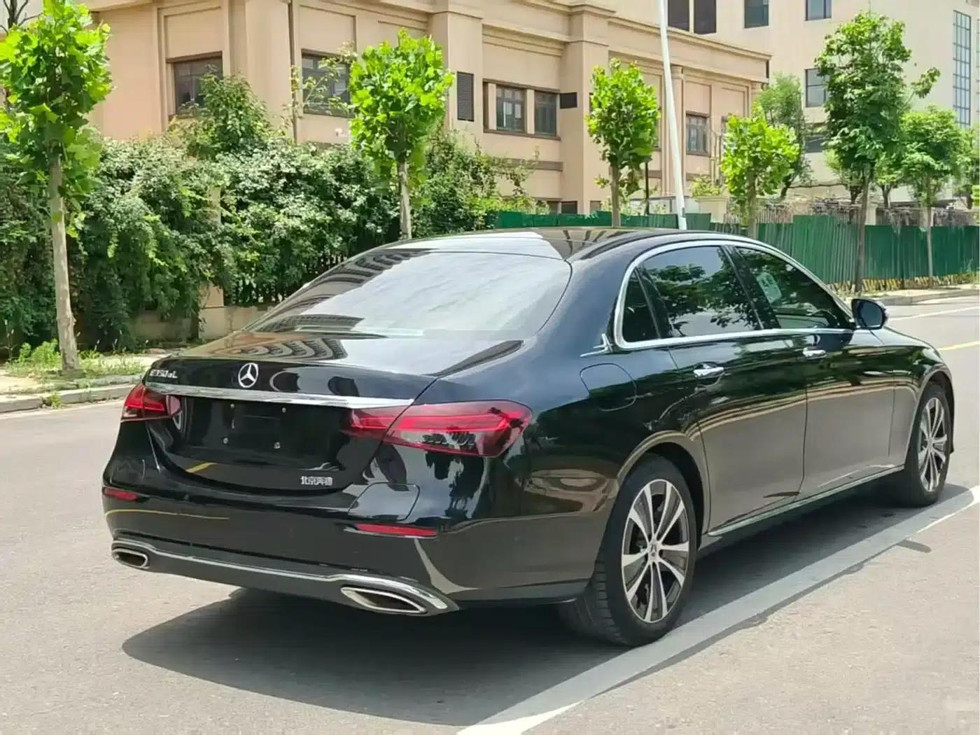 Mercedes-Benz E-Class PHEV 2021 E 350 e L Plug-in Hybrid Sedan — миниатюра 9