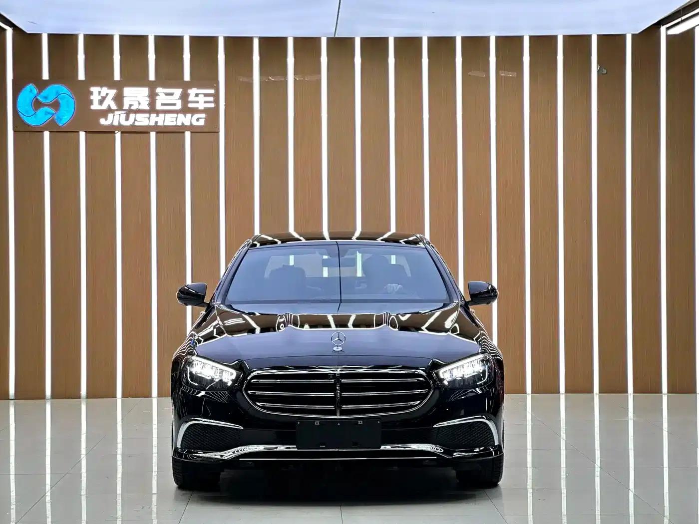 Mercedes-Benz E-Class PHEV 2022 Facelift E 350 e L Plug-in Hybrid Sports Sedan — миниатюра 2