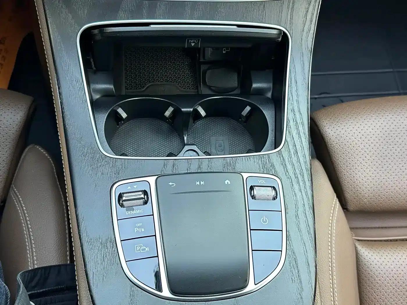 Mercedes-Benz E-Class PHEV 2022 Facelift E 350 e L Plug-in Hybrid Sports Sedan — миниатюра 13