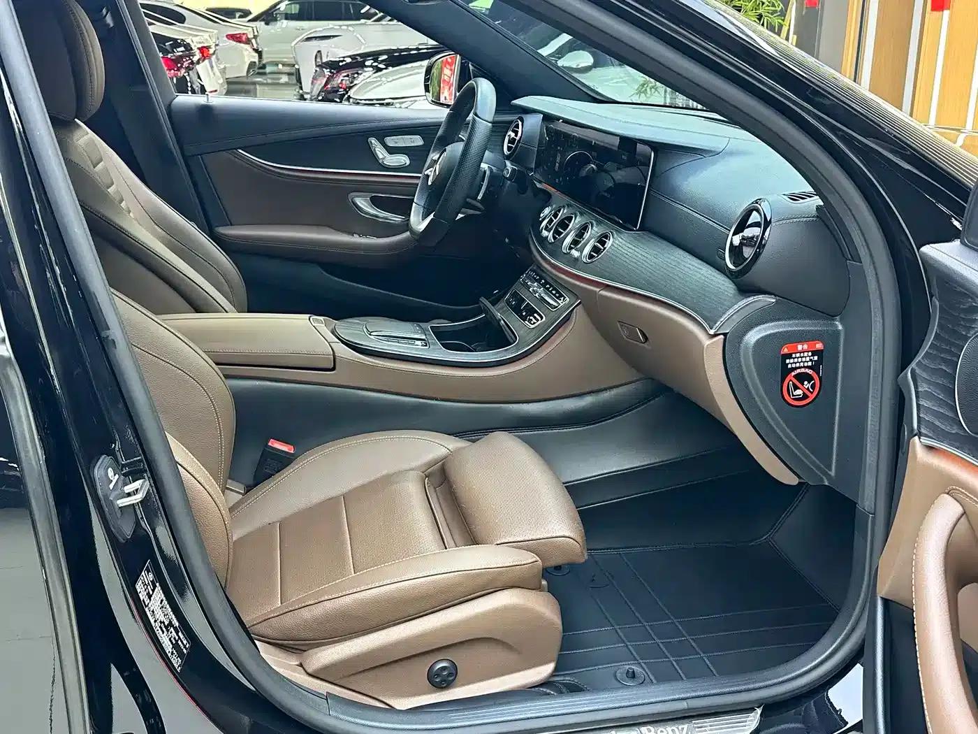 Mercedes-Benz E-Class PHEV 2022 Facelift E 350 e L Plug-in Hybrid Sports Sedan — миниатюра 4