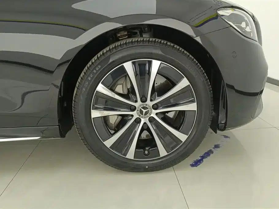 Mercedes-Benz E-Class PHEV 2022 Facelift E 350 e L Plug-in Hybrid Sports Sedan — миниатюра 6