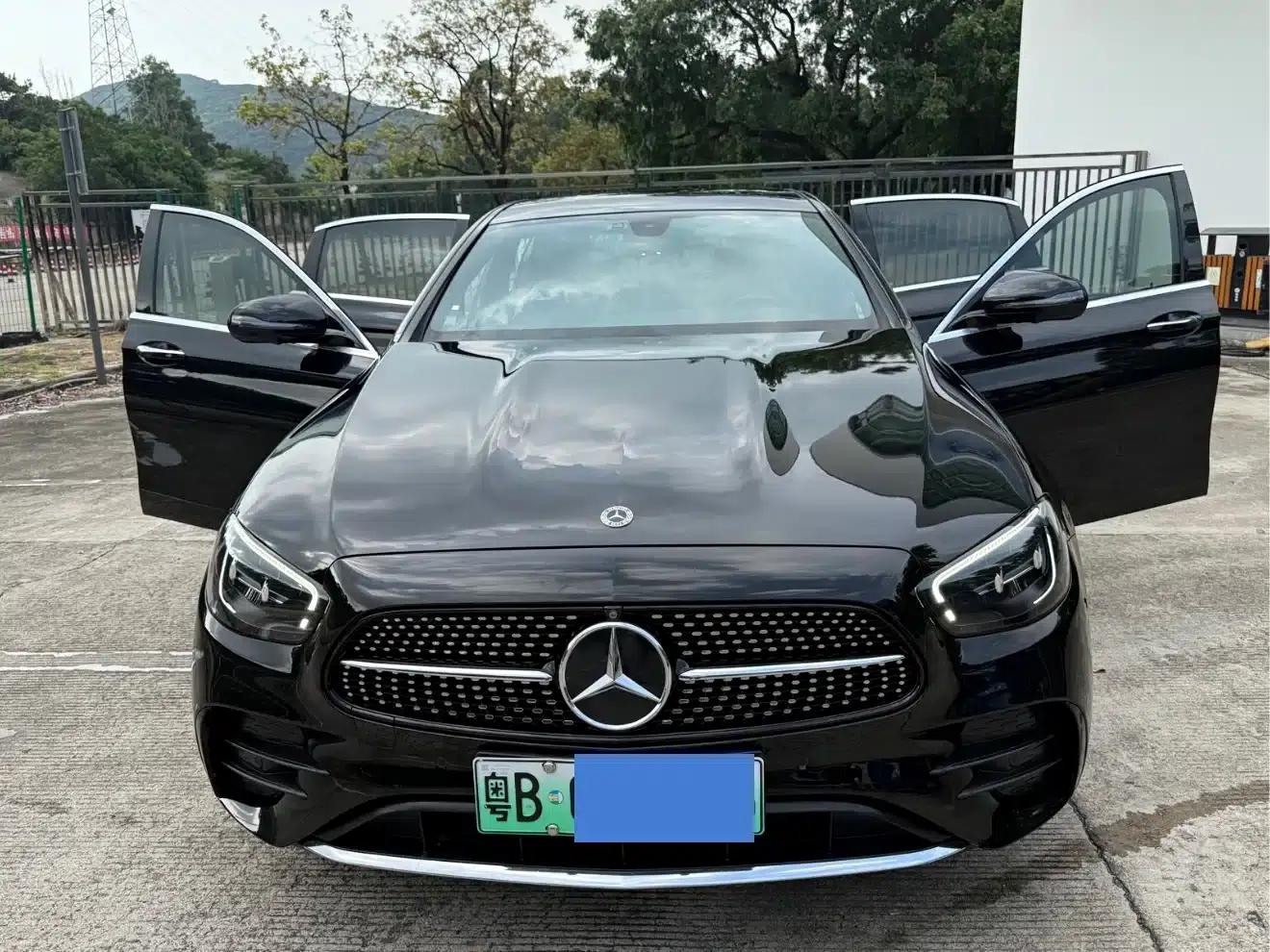 Mercedes-Benz E-Class PHEV 2022 Facelift E 350 e L Plug-in Hybrid Sports Sedan — миниатюра 3
