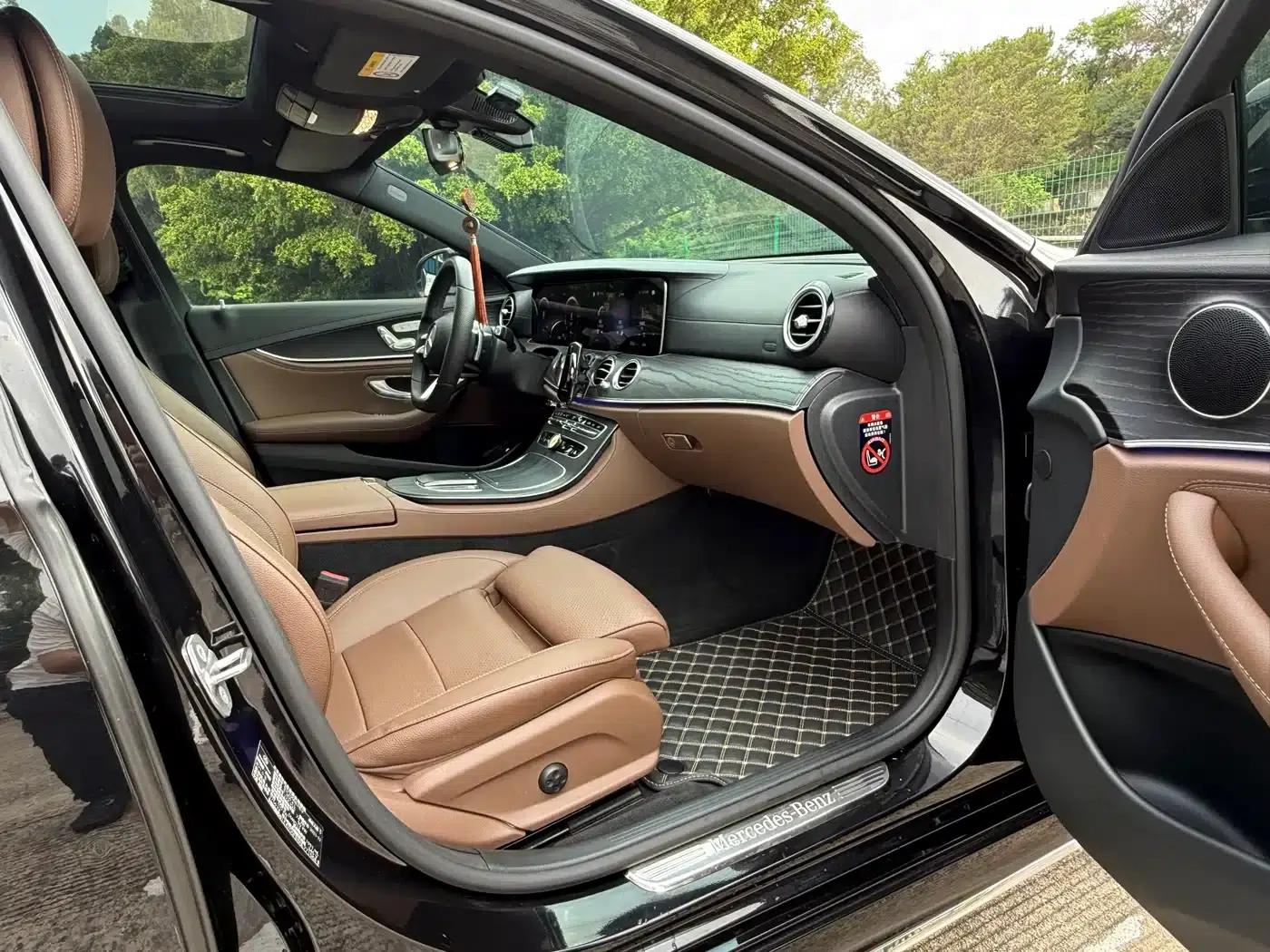 Mercedes-Benz E-Class PHEV 2022 Facelift E 350 e L Plug-in Hybrid Sports Sedan — миниатюра 9