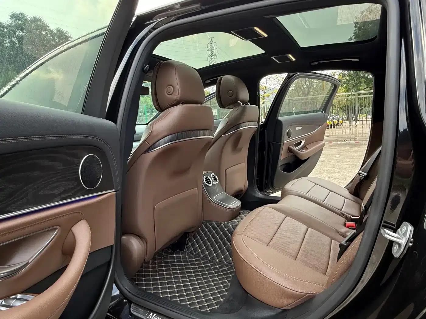 Mercedes-Benz E-Class PHEV 2022 Facelift E 350 e L Plug-in Hybrid Sports Sedan — миниатюра 10