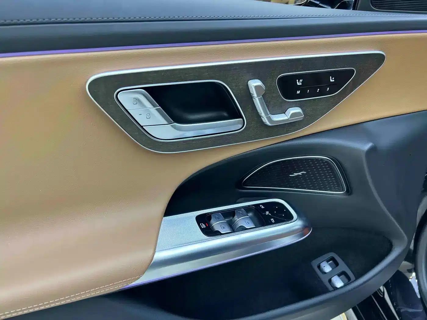 Mercedes-Benz E-Class PHEV 2024 E 350 e L Plug-in Hybrid Sedan — миниатюра 19