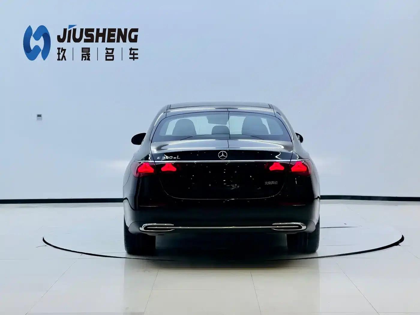 Mercedes-Benz E-Class PHEV 2024 E 350 e L Plug-in Hybrid Sedan — миниатюра 20