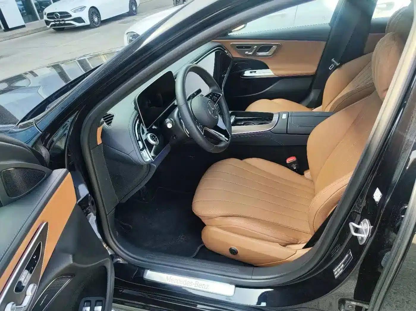 Mercedes-Benz E-Class PHEV 2024 E 350 e L Plug-in Hybrid Sedan — миниатюра 7