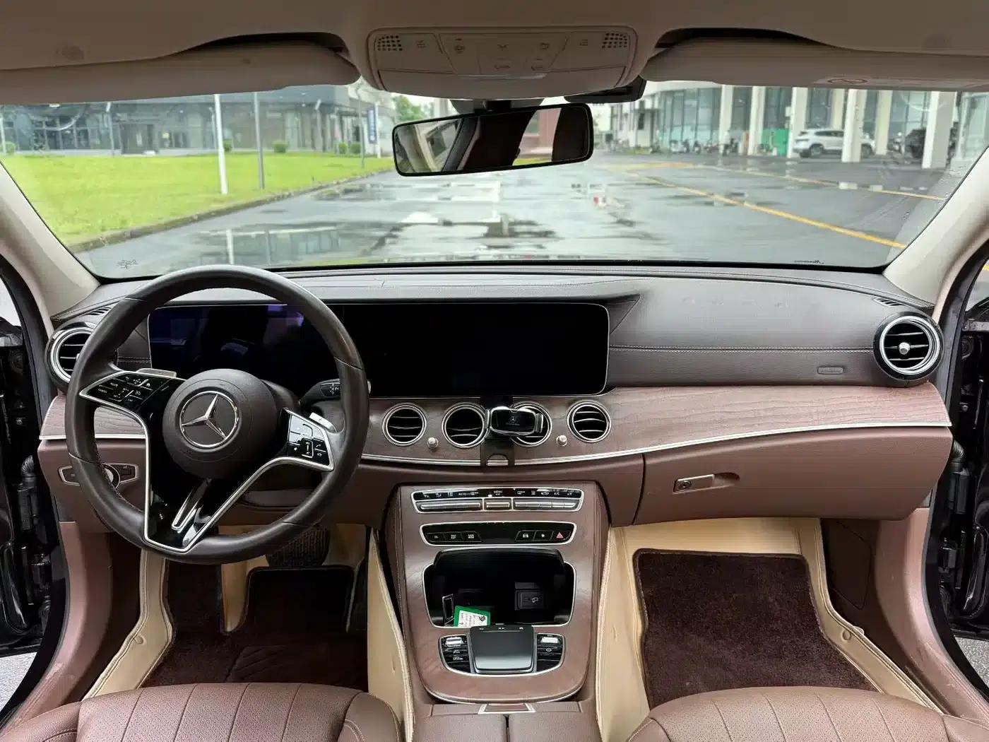 Mercedes-Benz E-Class PHEV 2023 E 350 e L Plug-in Hybrid Sports Sedan — миниатюра 5