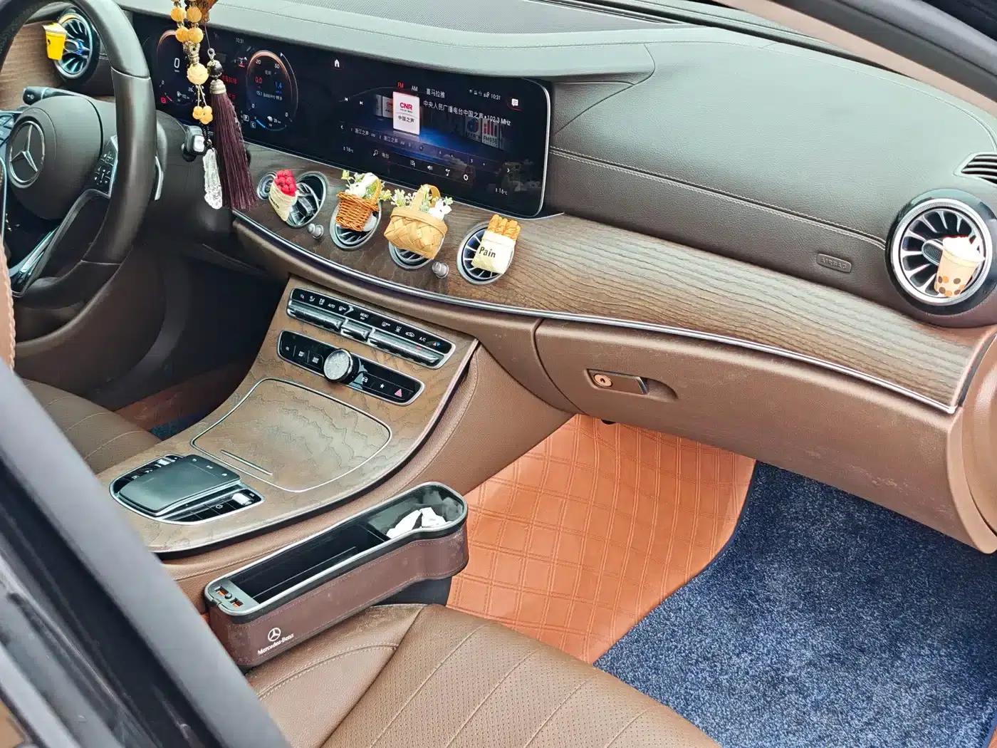 Mercedes-Benz E-Class PHEV 2021 E 350 e L Plug-in Hybrid Sedan — миниатюра 13