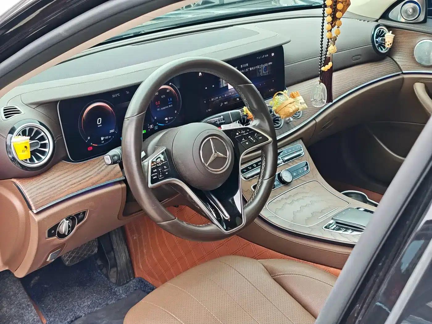 Mercedes-Benz E-Class PHEV 2021 E 350 e L Plug-in Hybrid Sedan — миниатюра 6