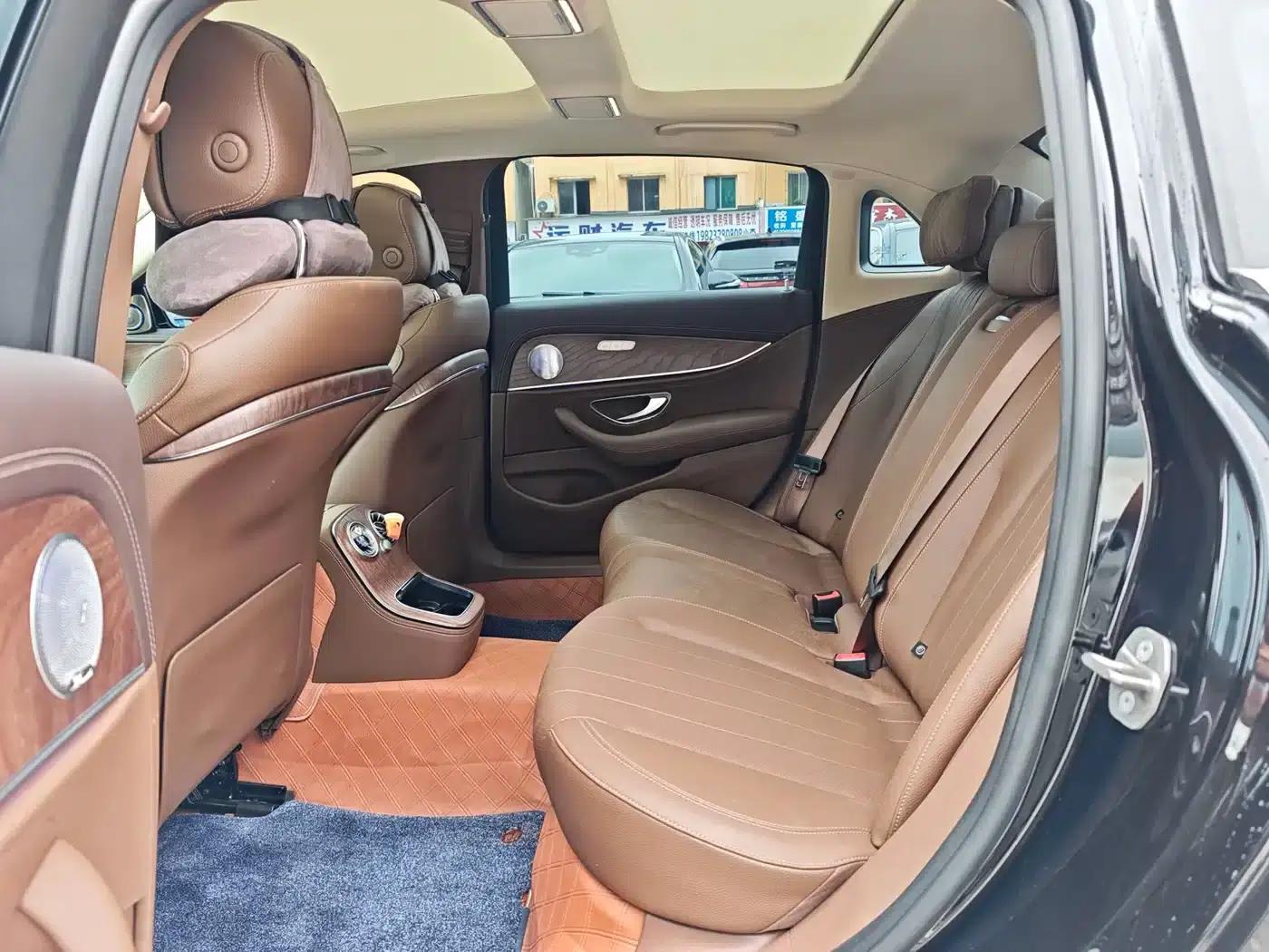 Mercedes-Benz E-Class PHEV 2021 E 350 e L Plug-in Hybrid Sedan — миниатюра 8
