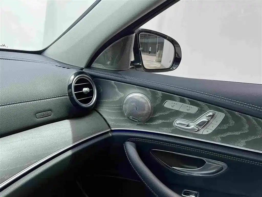 Mercedes-Benz E-Class PHEV 2022 E 350 e L Plug-in Hybrid Sedan — миниатюра 12