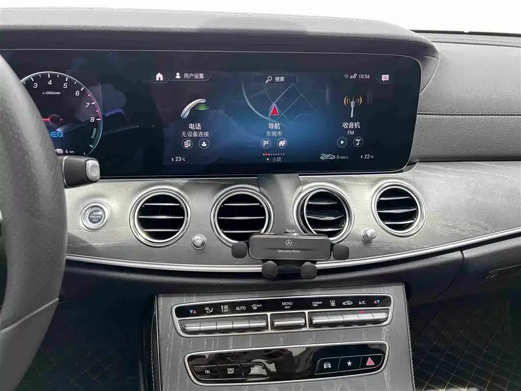 Mercedes-Benz E-Class PHEV 2022 E 350 e L Plug-in Hybrid Sedan — миниатюра 13