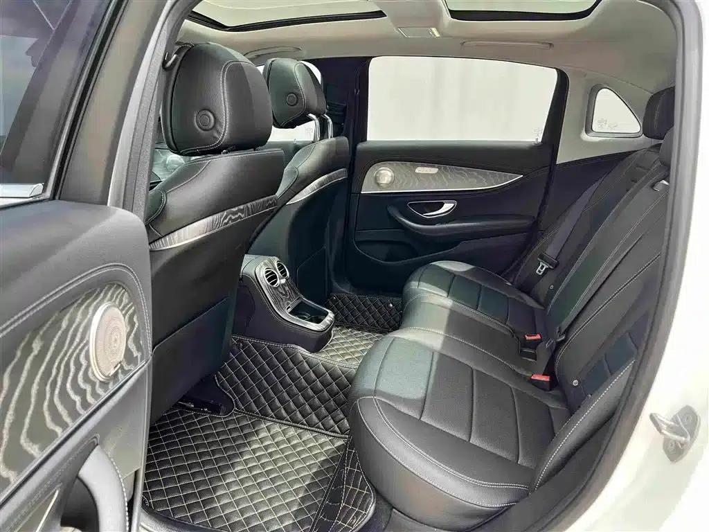 Mercedes-Benz E-Class PHEV 2022 E 350 e L Plug-in Hybrid Sedan — миниатюра 7