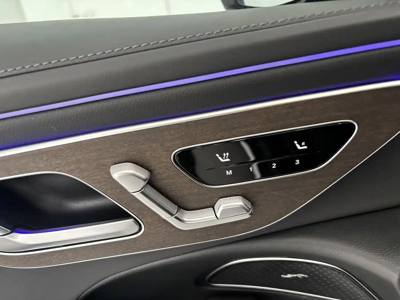Mercedes-Benz E-Class PHEV 2024 E 350 e L Plug-in Hybrid Sedan — миниатюра 11