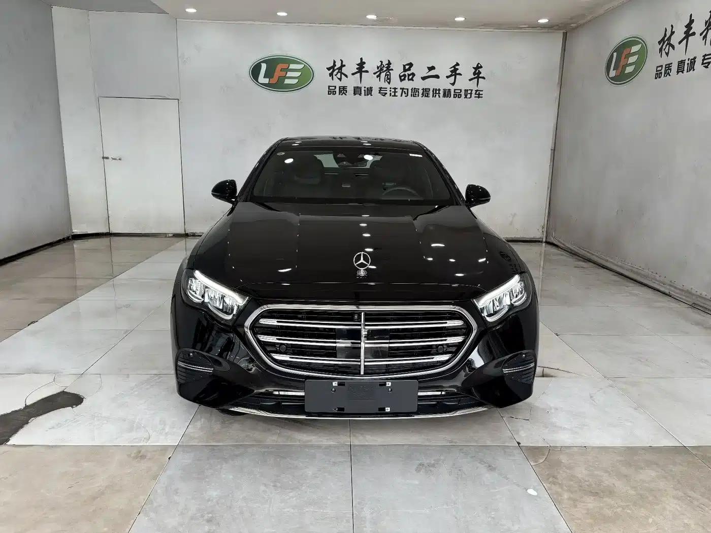 Mercedes-Benz E-Class PHEV 2024 E 350 e L Plug-in Hybrid Sedan — миниатюра 3