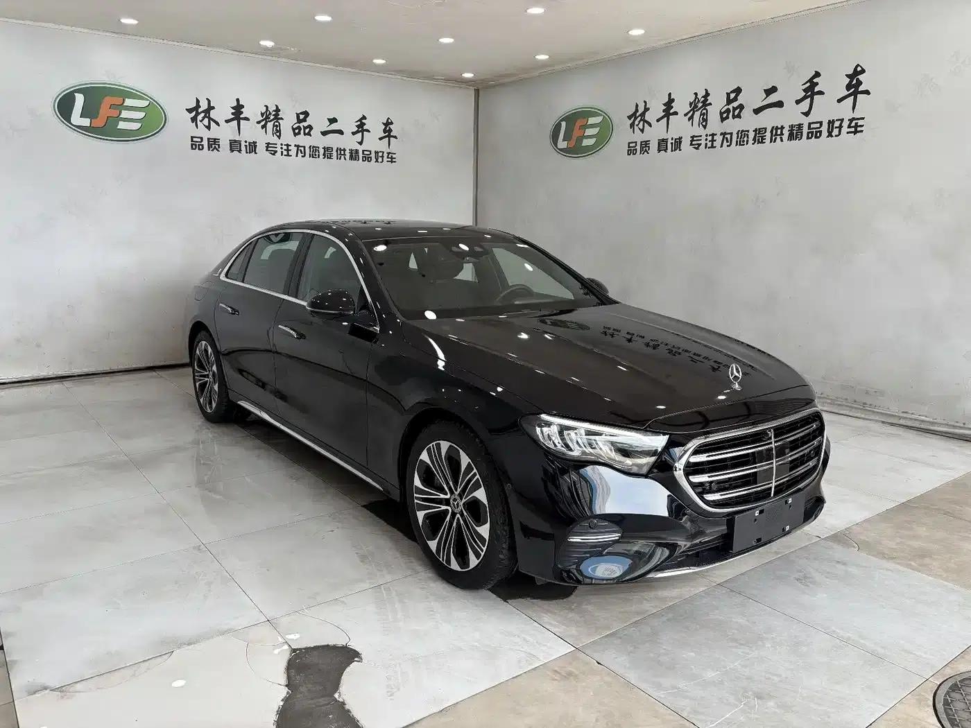 Mercedes-Benz E-Class PHEV 2024 E 350 e L Plug-in Hybrid Sedan — миниатюра 4