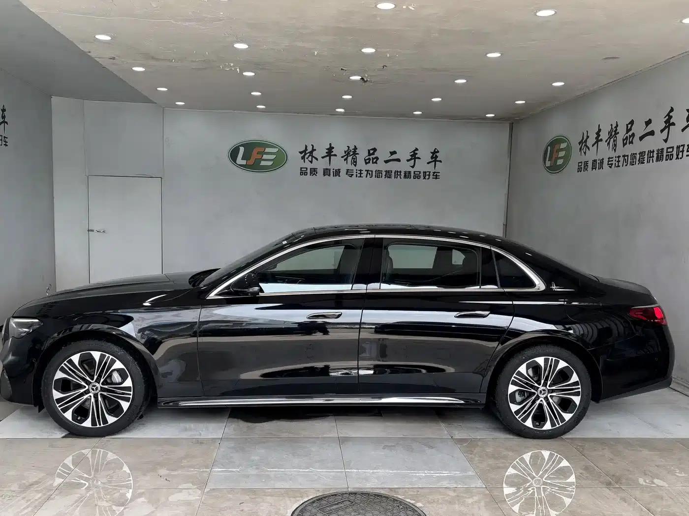 Mercedes-Benz E-Class PHEV 2024 E 350 e L Plug-in Hybrid Sedan — миниатюра 5