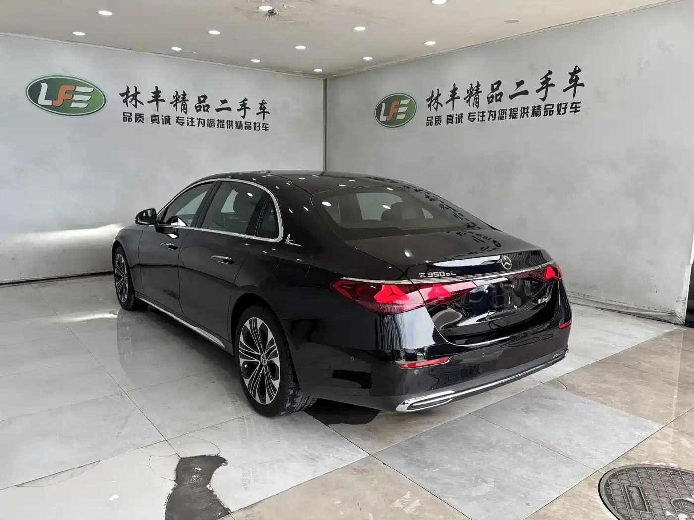 Mercedes-Benz E-Class PHEV 2024 E 350 e L Plug-in Hybrid Sedan — миниатюра 6