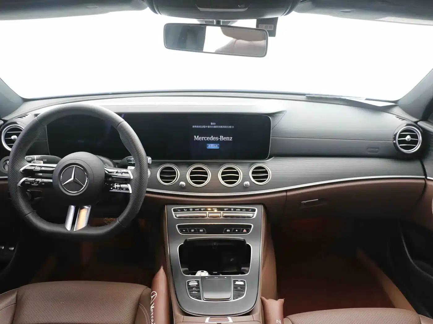 Mercedes-Benz E-Class PHEV 2023 E 350 e L Plug-in Hybrid Sports Sedan — миниатюра 8