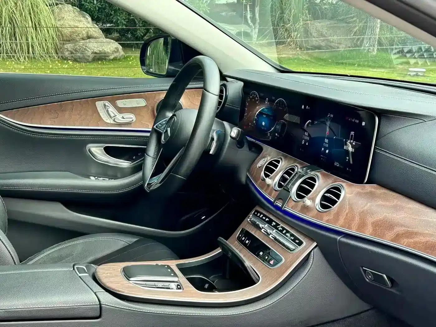 Mercedes-Benz E-Class PHEV 2021 E 350 e L Plug-in Hybrid Sedan — миниатюра 13