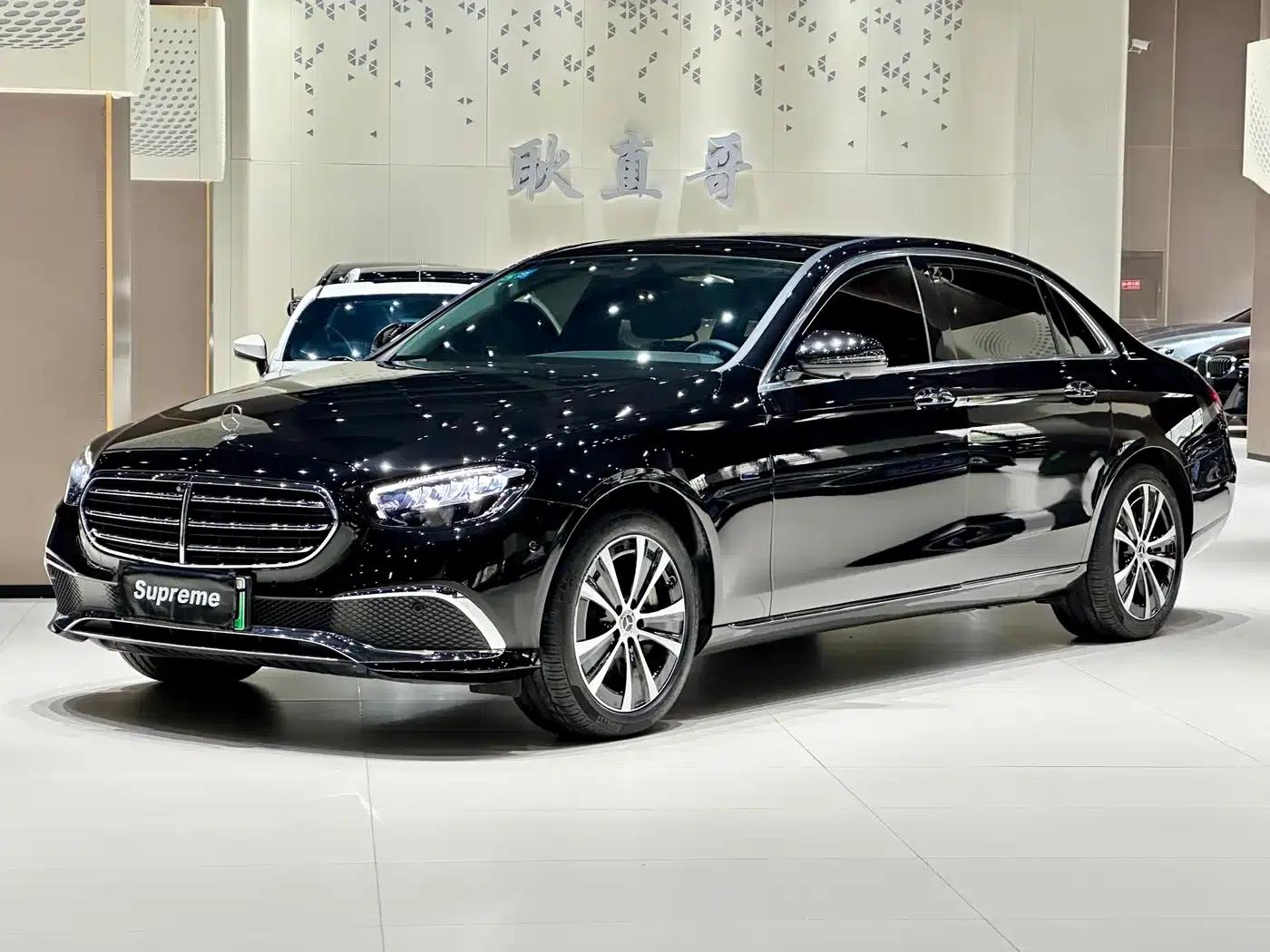 Mercedes-Benz E-Class PHEV 2021 E 350 e L Plug-in Hybrid Sedan — миниатюра 1