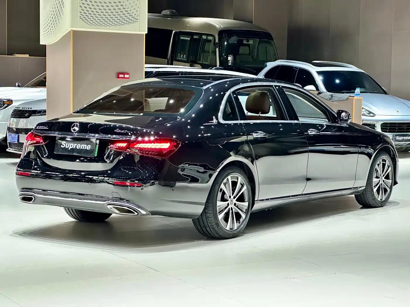 Mercedes-Benz E-Class PHEV 2021 E 350 e L Plug-in Hybrid Sedan — миниатюра 9
