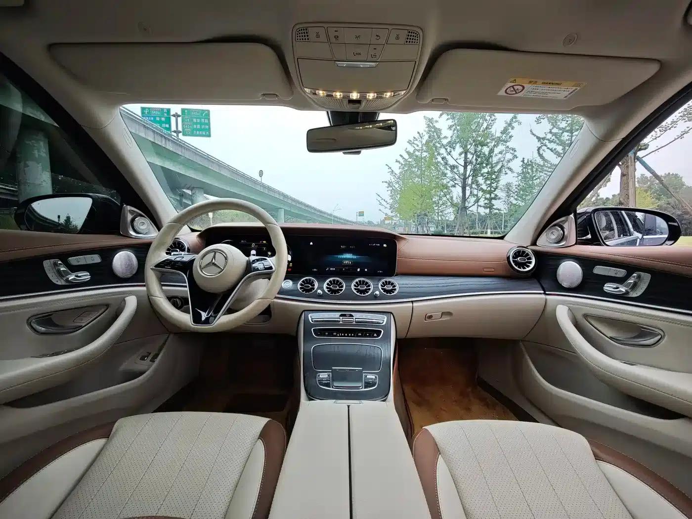 Mercedes-Benz E-Class PHEV 2022 Facelift E 350 e L Plug-in Hybrid Sedan — миниатюра 9