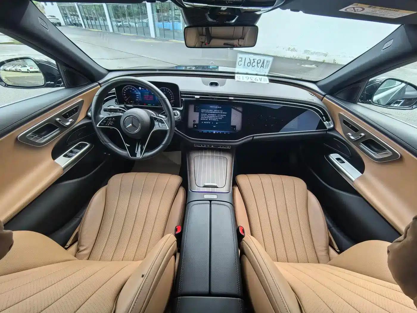 Mercedes-Benz E-Class PHEV 2024 E 350 e L Plug-in Hybrid Sedan — миниатюра 5