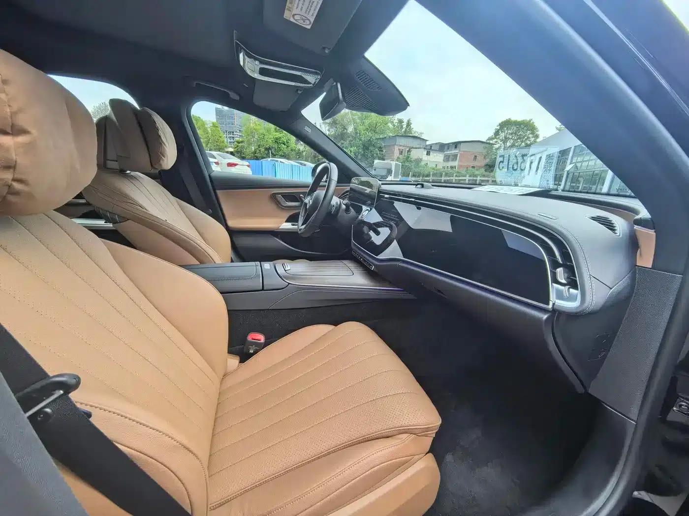 Mercedes-Benz E-Class PHEV 2024 E 350 e L Plug-in Hybrid Sedan — миниатюра 6